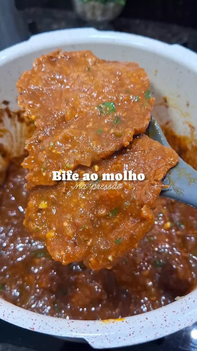 Post 8 by Milene Oliveira on Instagram (video)