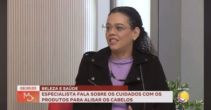 Post 10 by Ana Carolina Bazante Pessoa - Colorista e Terapeuta Capilar on Instagram (video)