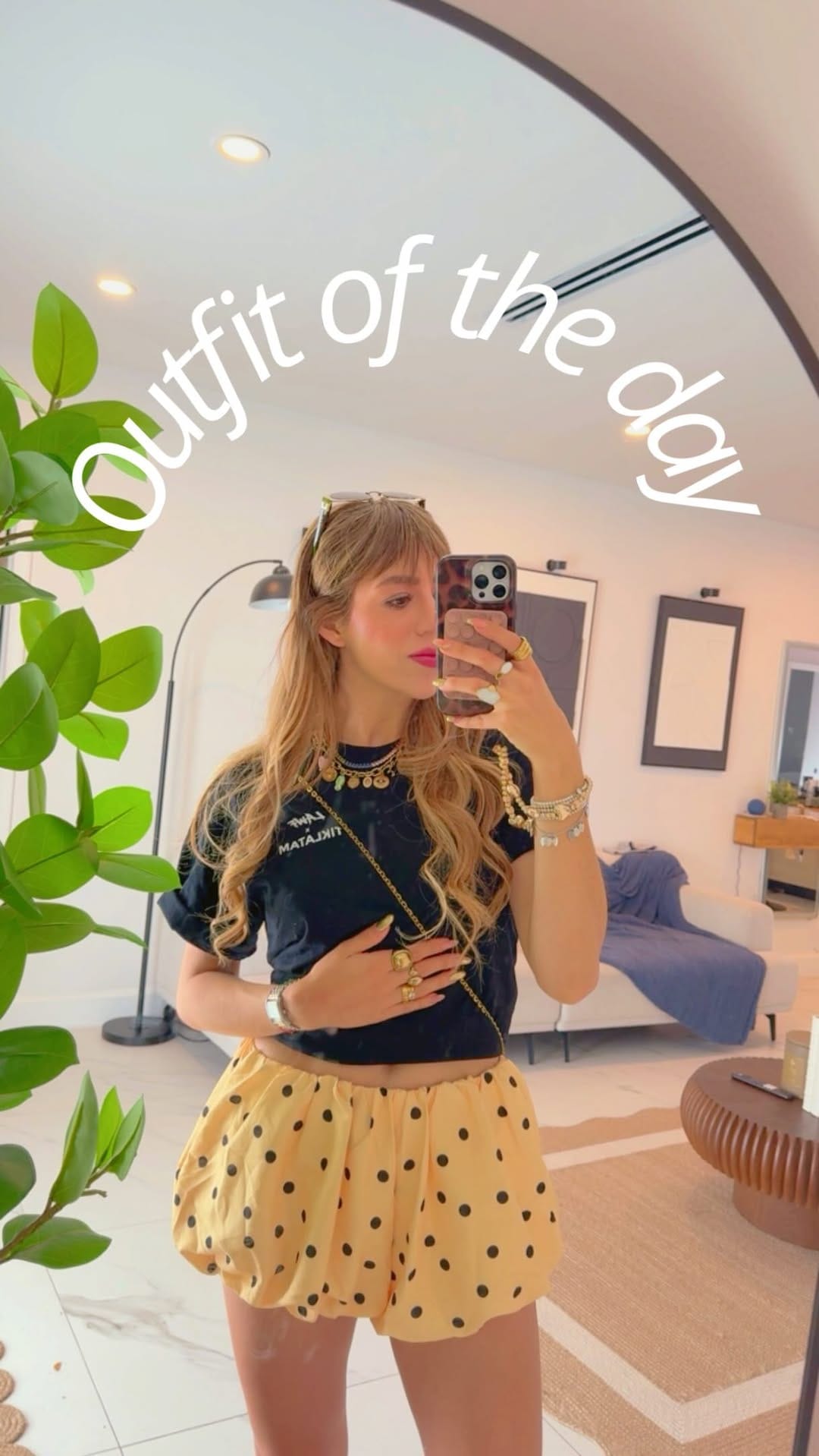 Post 2 by Natalia Chavez on Instagram (video)