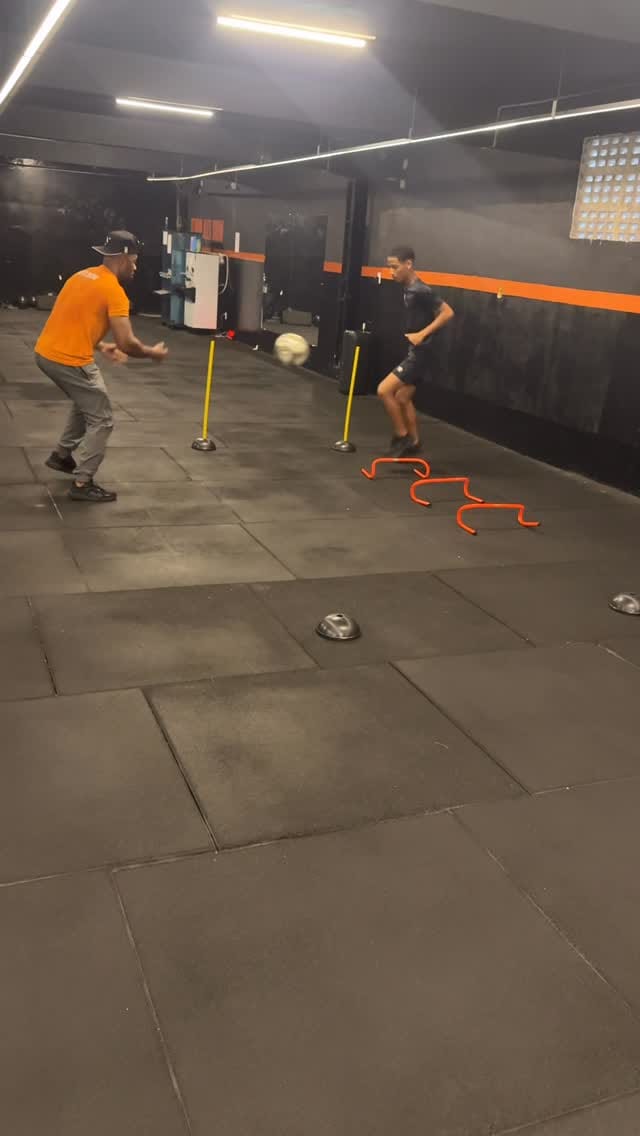 Post 2 by Alex Show on Instagram (video)