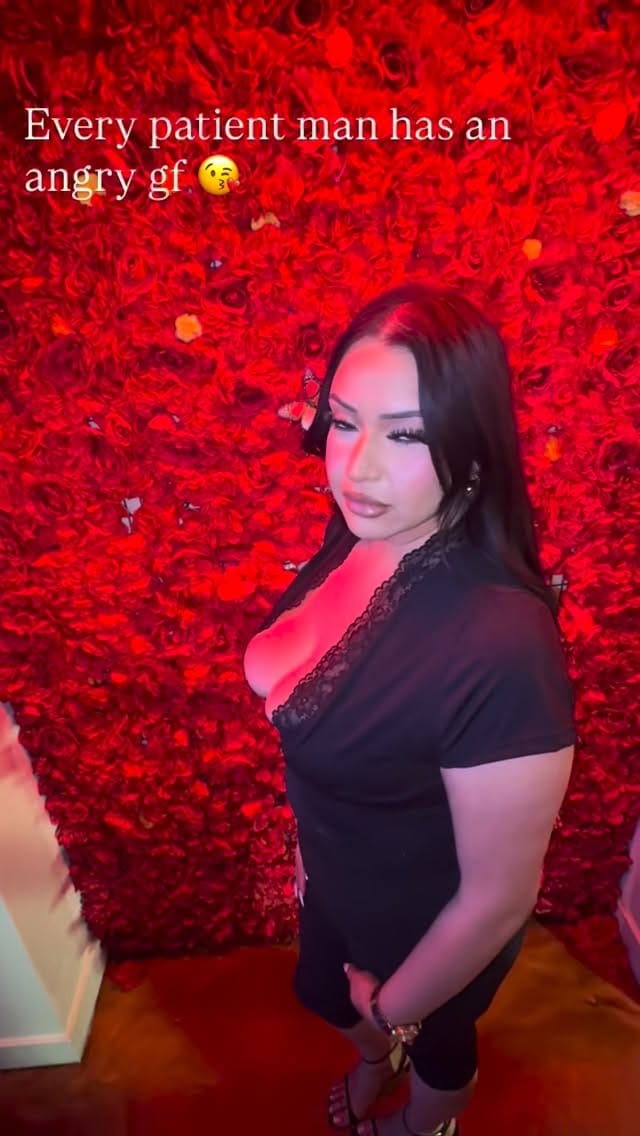 Post 2 by natalia🫦 on Instagram (video)