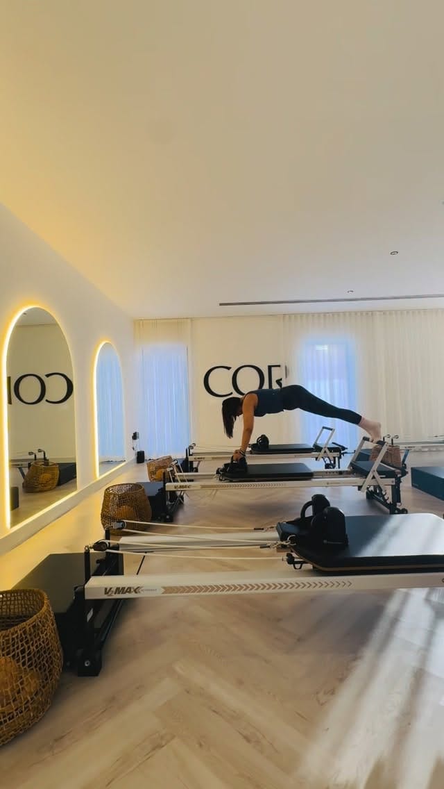 Post 4 by Meena Karani on Instagram (video)