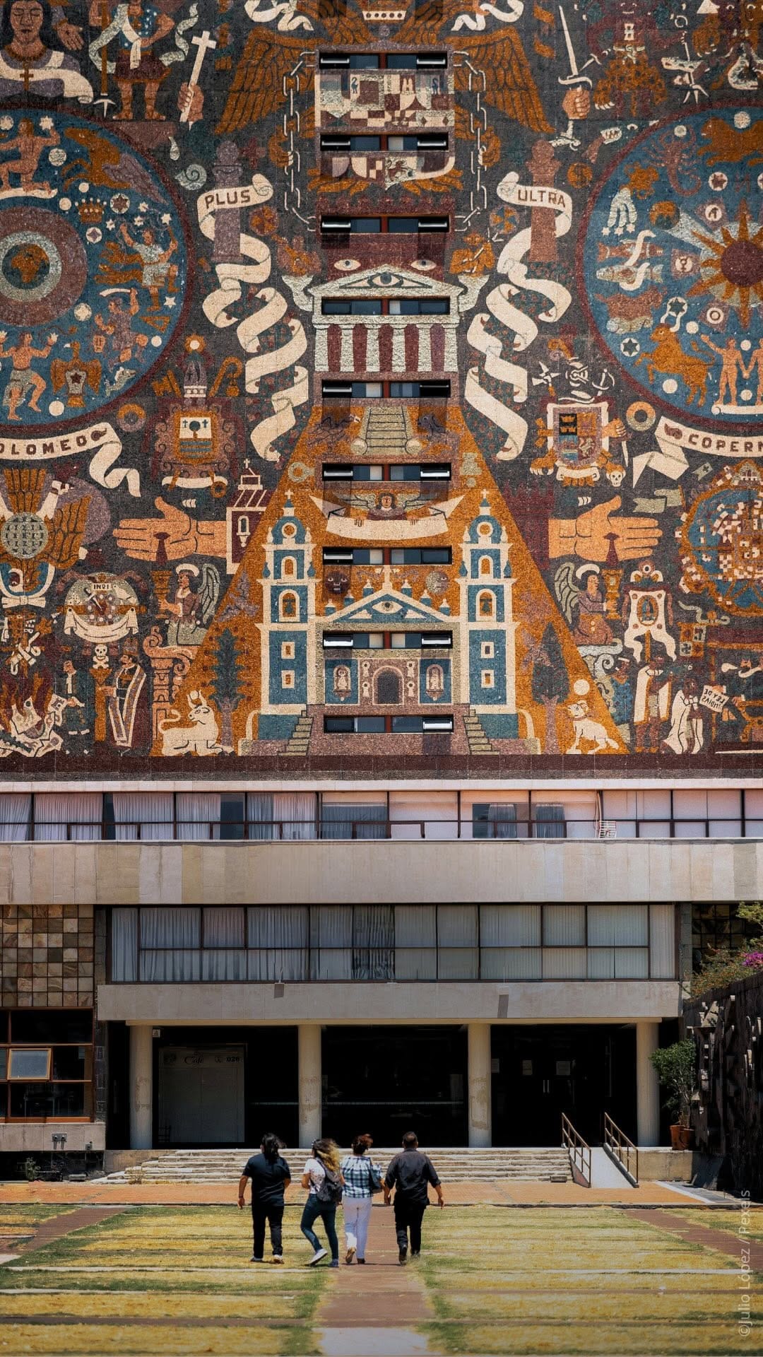 Post 10 by UNAM on Instagram (video)