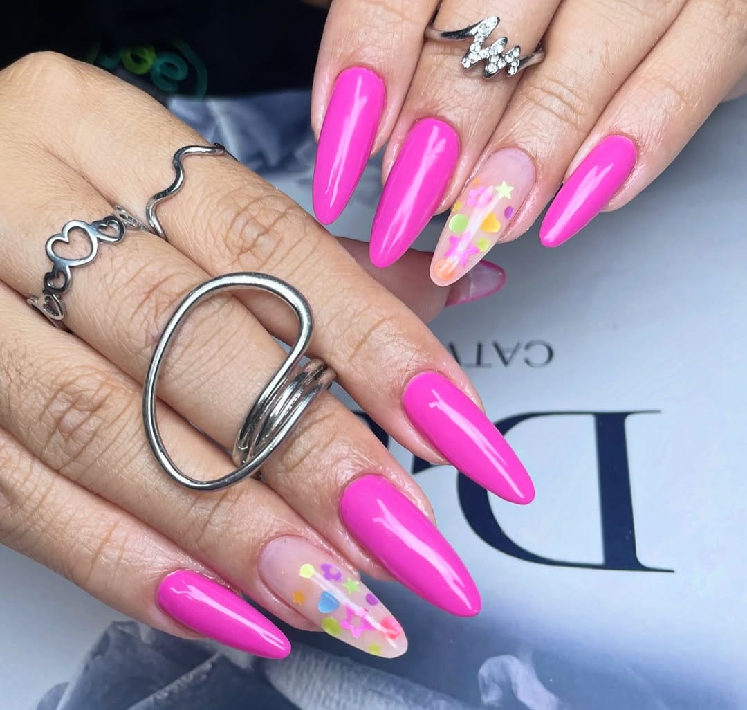 Post 6 by 🌸 Lydipink Nails 💎 on Instagram (image)