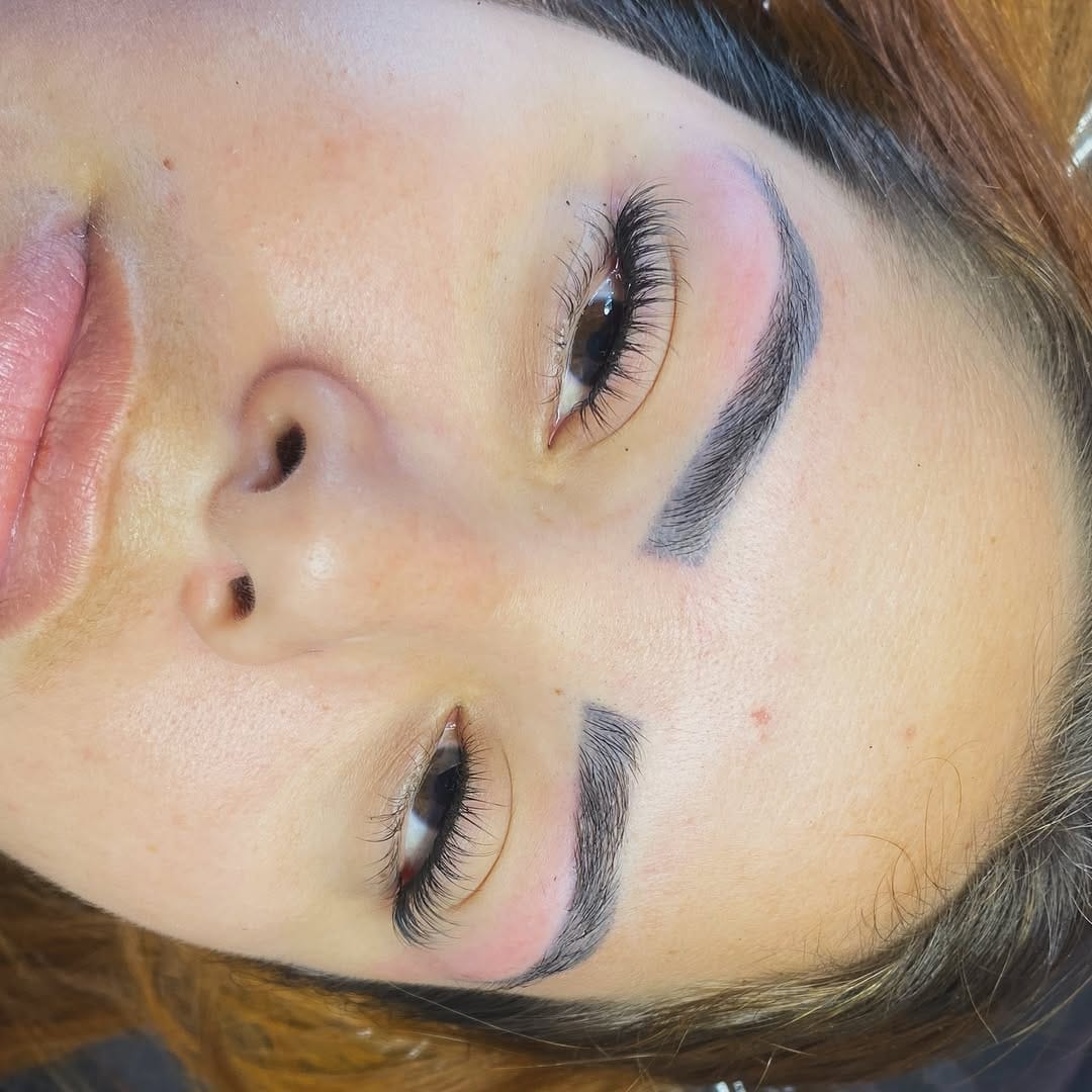 Post 5 by Deize Lays💖✨lash design on Instagram (carousel)