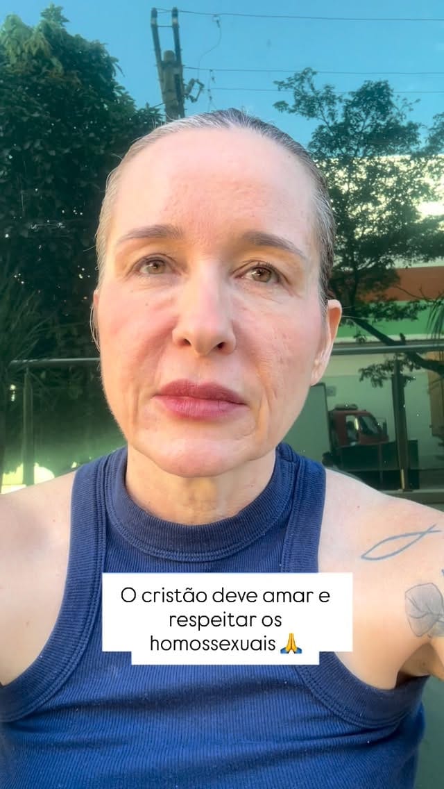Post 9 by Odontopediatria / Frenectomia on Instagram (video)