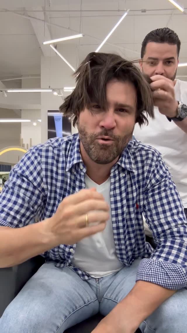 Post 8 by Leo Vilela on Instagram (video)