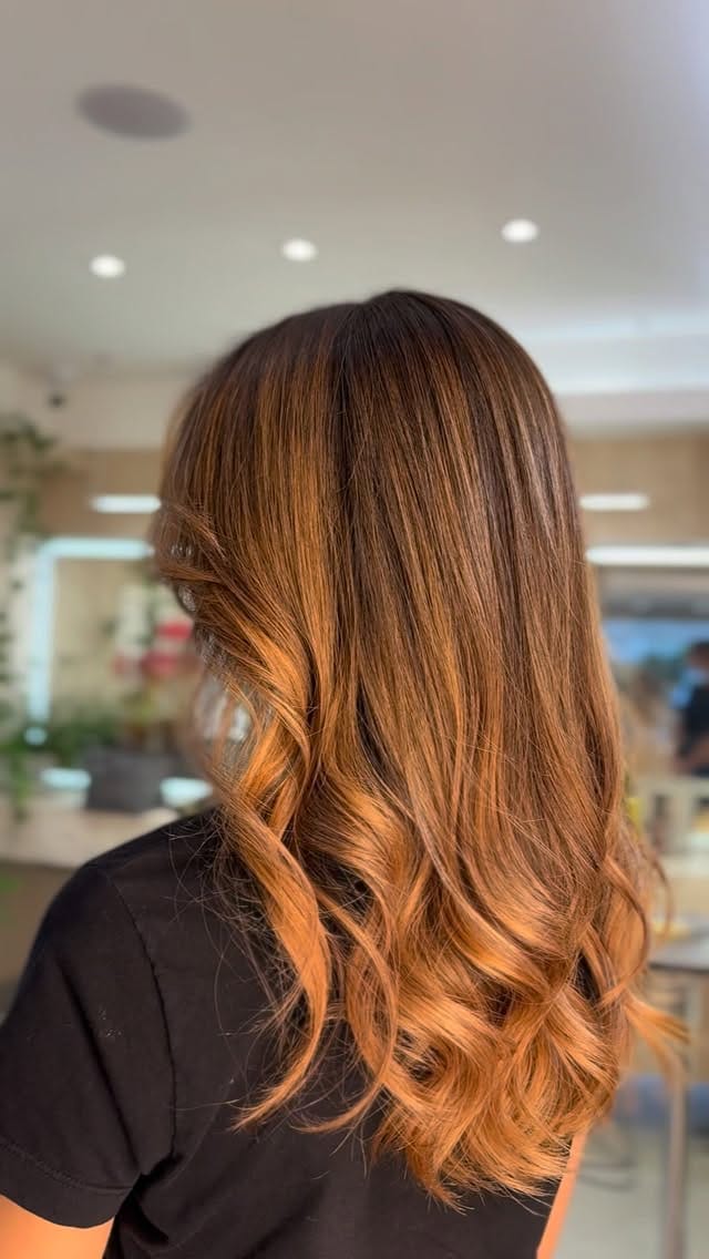 Post 7 by Julio Nunes | Cabelo & Make Londrina on Instagram (video)