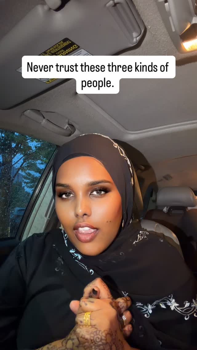Post 3 by Hooyo Anisa on Instagram (video)