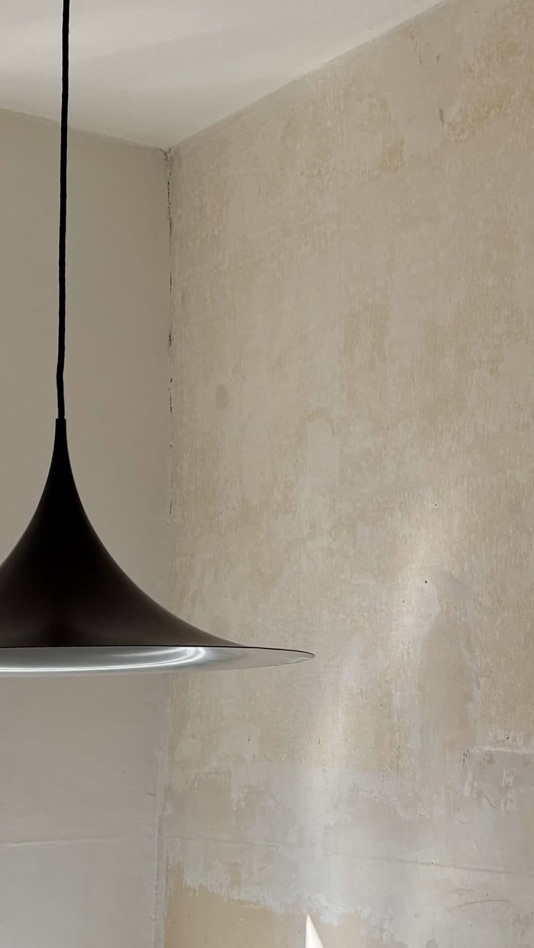 Post 4 by Leonie | Interior on Instagram (video)