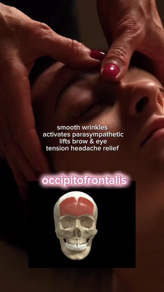 Post 4 by Kelly Thompson on Instagram (video)