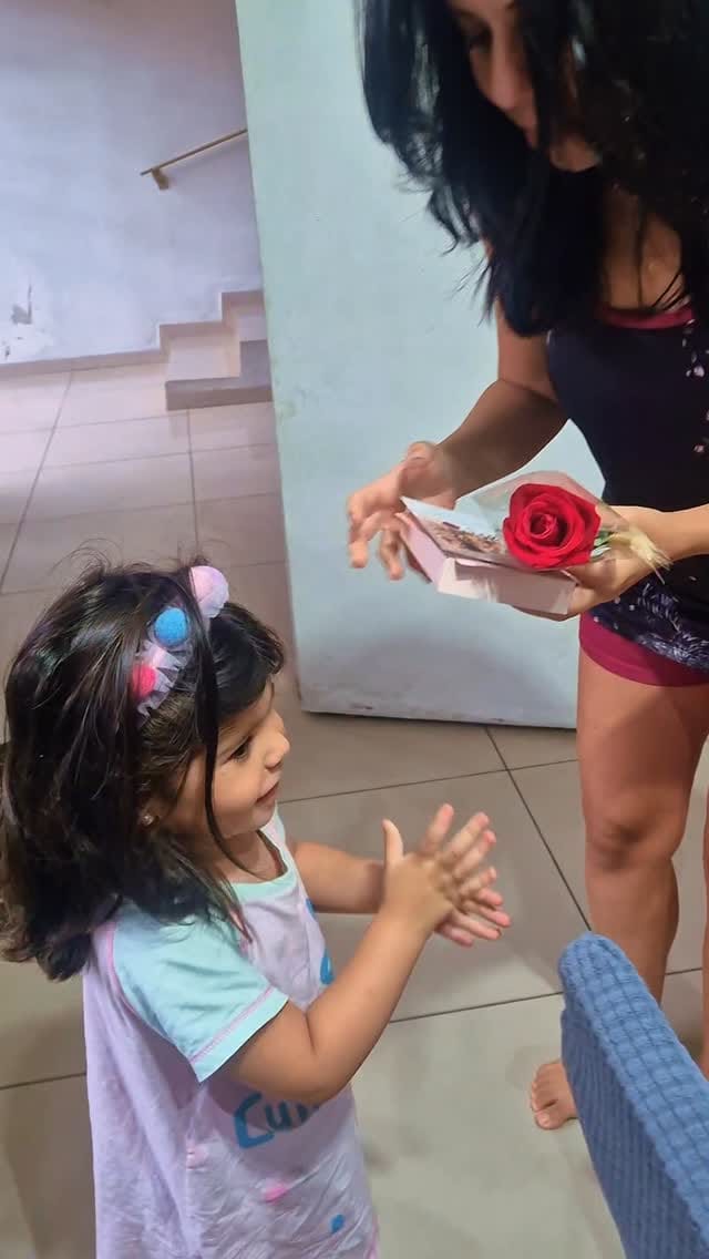 Post 2 by Natálie Montes on Instagram (video)