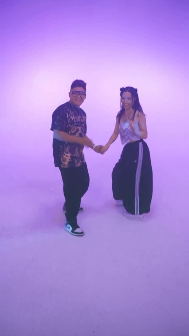 Post 4 by La Coreañera (Abigail Pak) on Instagram (video)