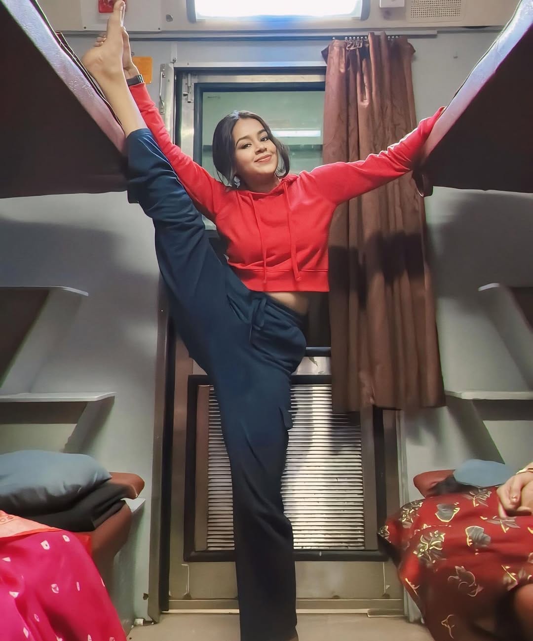 Post 3 by Kavita Mishra | YOGA TEACHER🕉️ on Instagram (carousel)