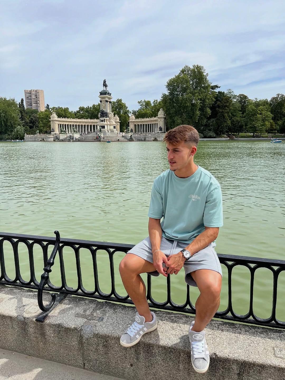 Post 9 by GUILHERME ZIMOVSKI on Instagram (carousel)