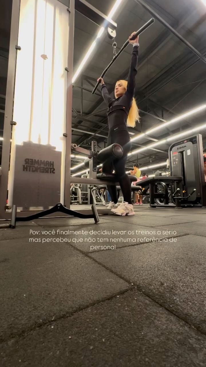 Post 2 by Lana Araújo on Instagram (video)