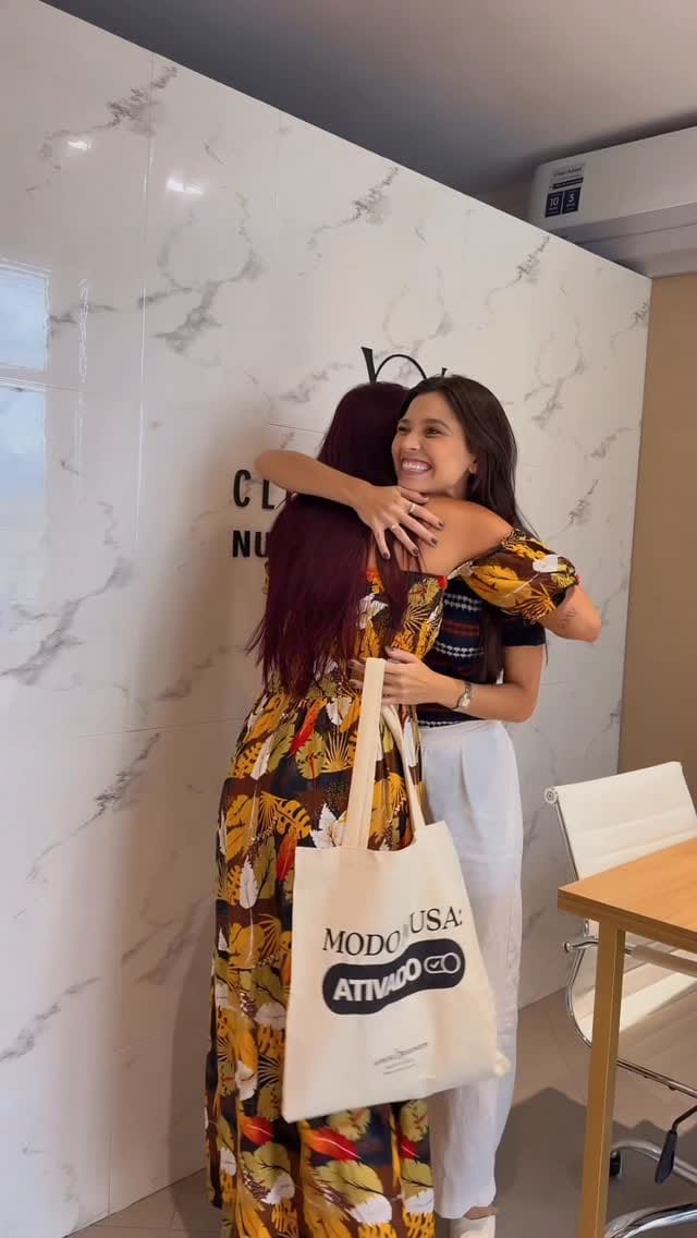 Post 2 by Letícia Hossmann | Nutricionista on Instagram (video)