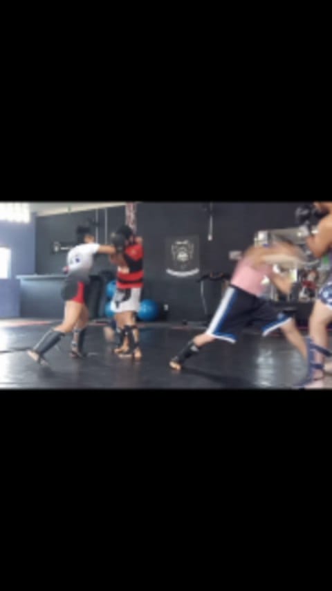 Post 5 by Rafaelly 🌙Lunna on Instagram (video)