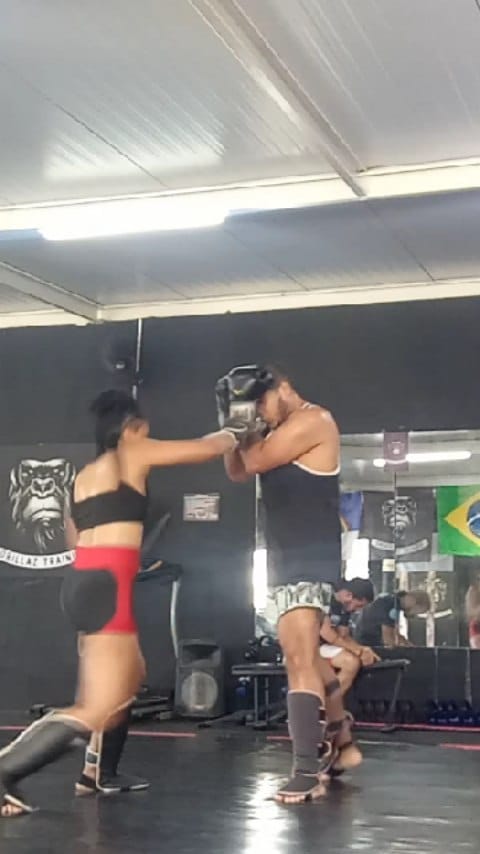 Post 10 by Rafaelly 🌙Lunna on Instagram (video)