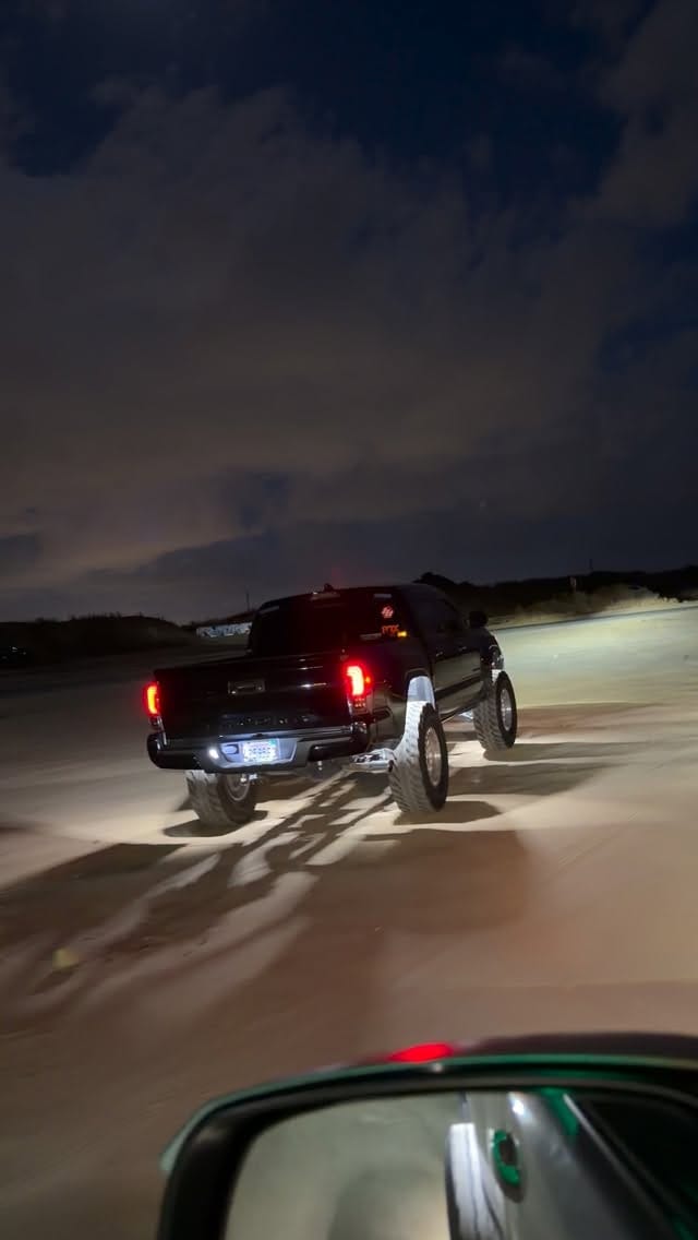 Post 3 by Tacomas Baja! 🏁 on Instagram (video)