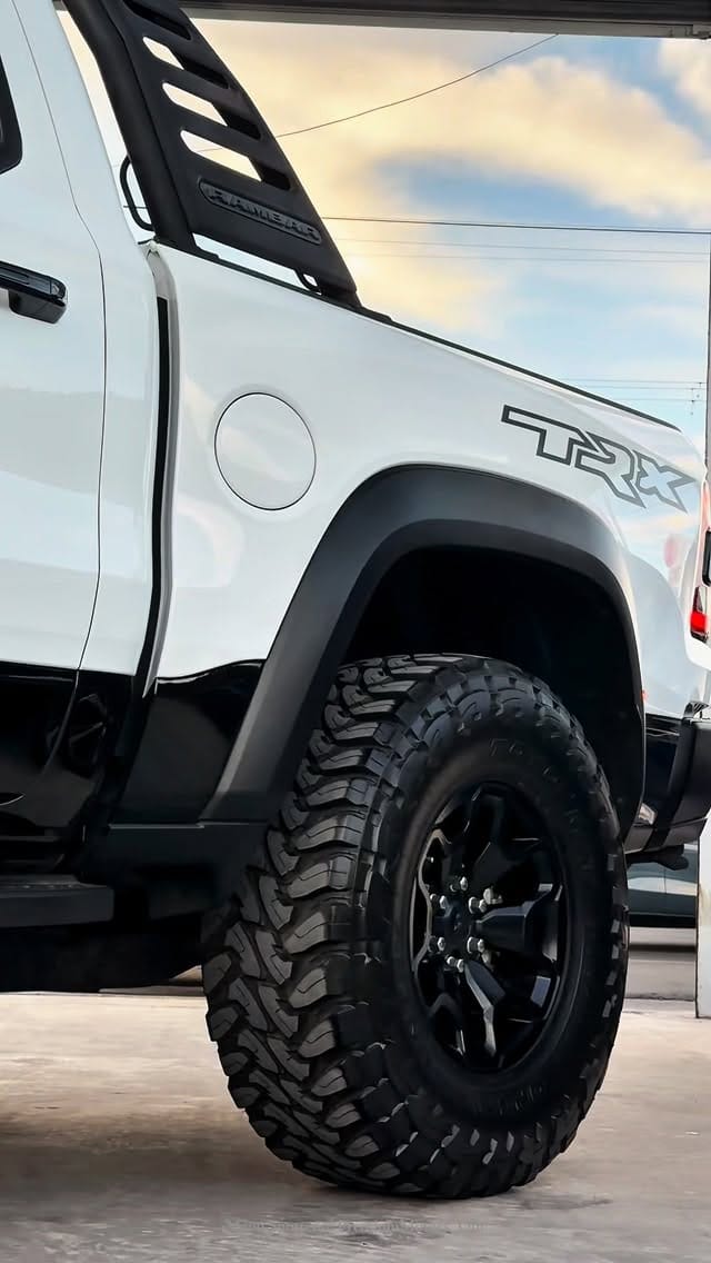 Post 6 by Premium Motors 👑 on Instagram (video)
