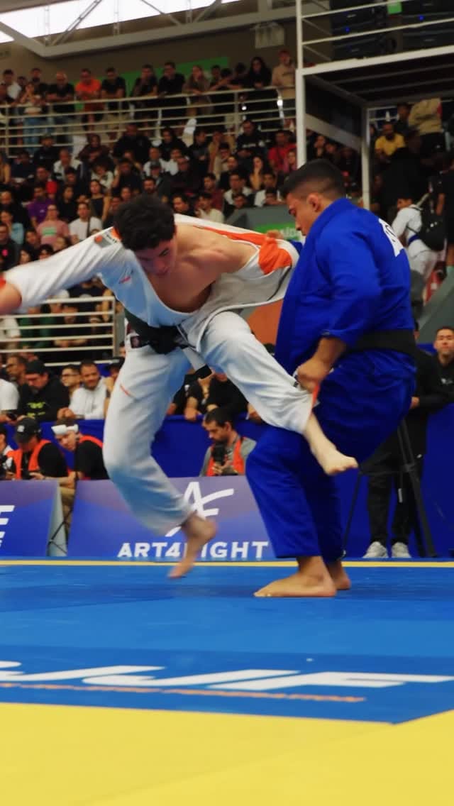 Post 10 by ANDY MURASAKI on Instagram (video)