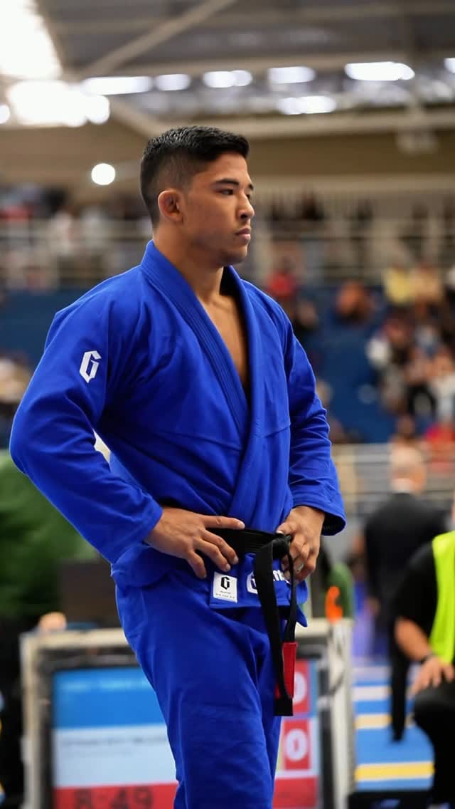 Post 2 by ANDY MURASAKI on Instagram (video)
