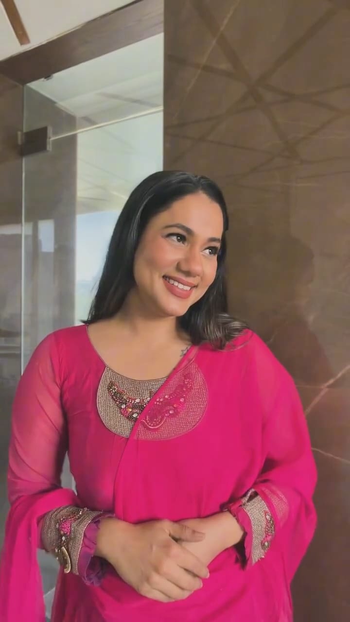 Post 4 by ⭐️Twinkle R Vasisht Tuli⭐️ on Instagram (video)
