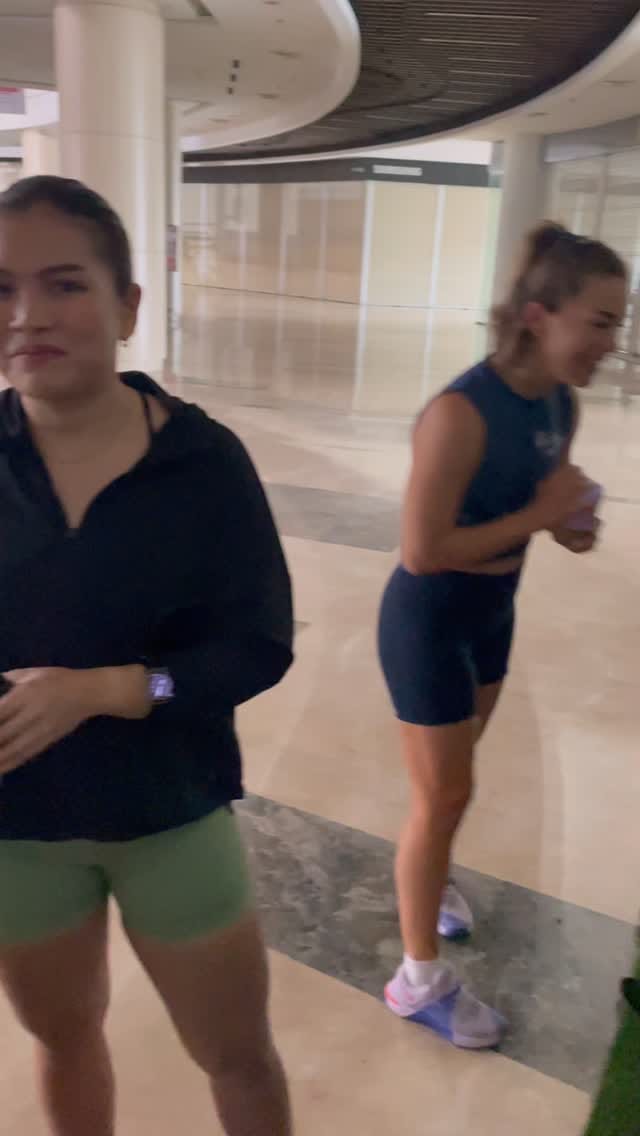 Post 6 by Ronaldo Valentino Oostervink on Instagram (video)