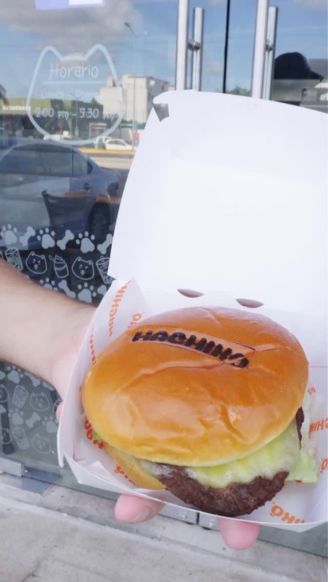 Post 7 by Hachiko Boba Tea on Instagram (video)