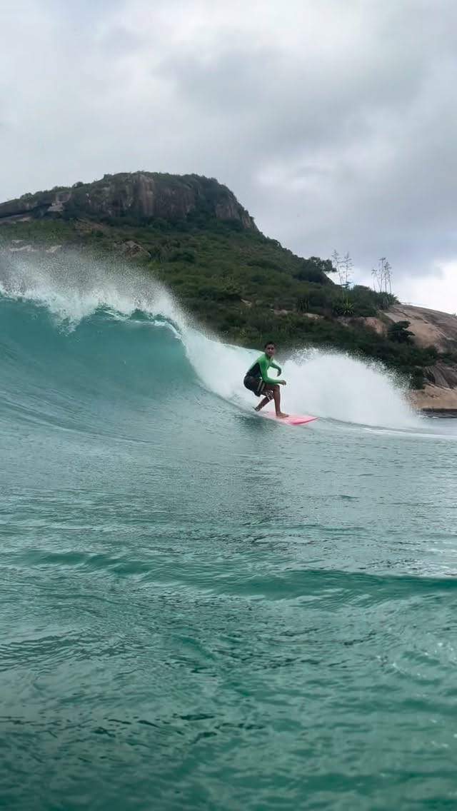 Post 2 by JOAO VICTOR COUTINHO on Instagram (video)