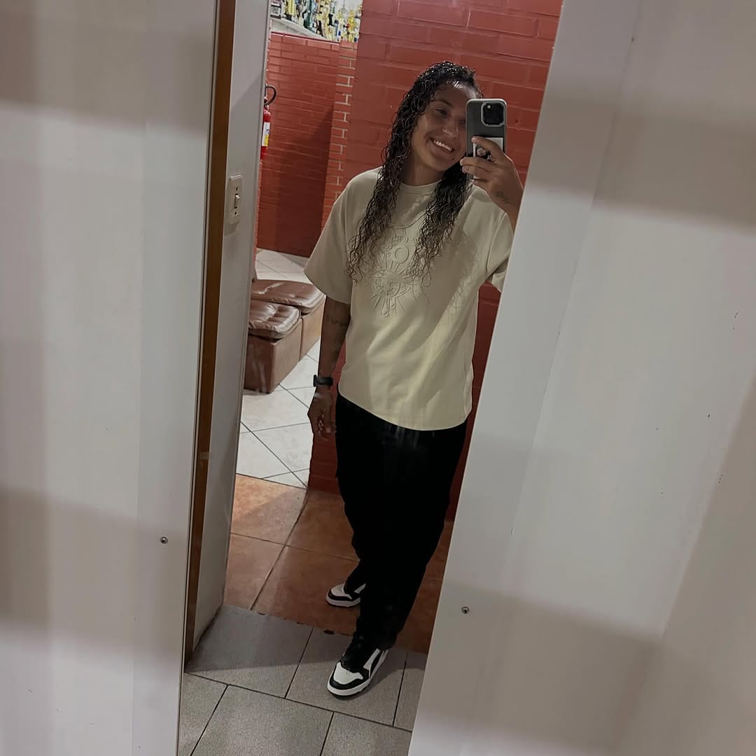 Post 1 by Flávia Giovanna on Instagram (carousel)