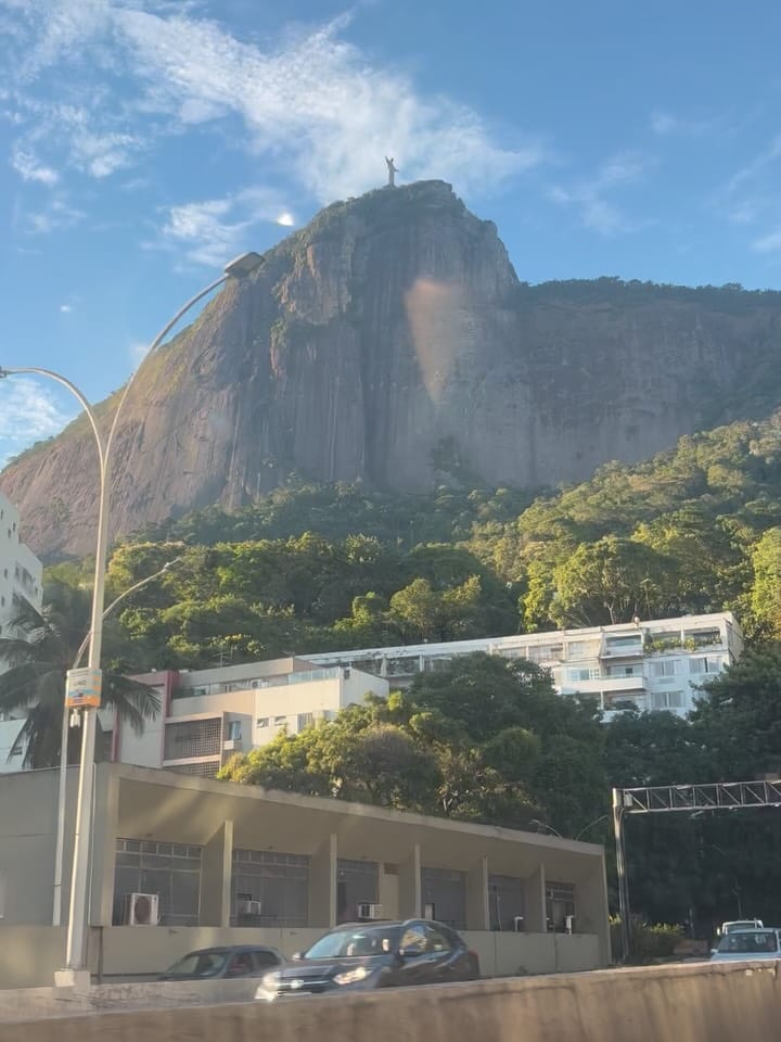 Post 8 by Flávia Giovanna on Instagram (carousel)