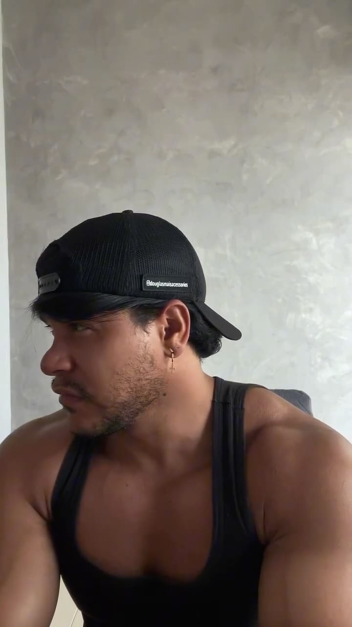 Post 7 by Lucas Fernandes on Instagram (video)