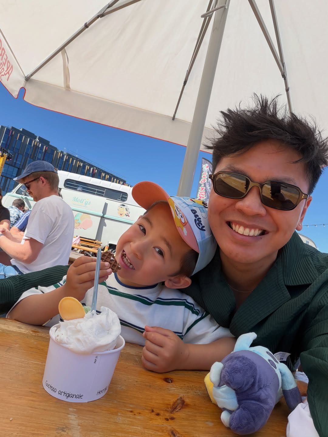 Post 3 by LEONARD SANTOS on Instagram (carousel)