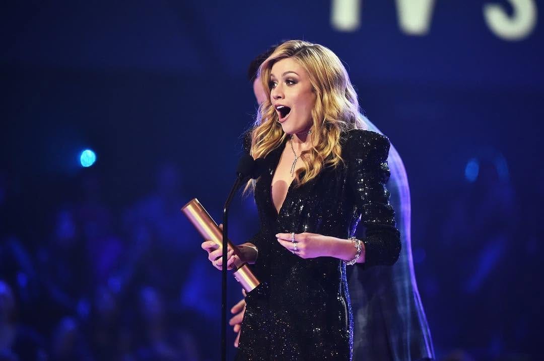 Post 10 by Katherine McNamara on Instagram (image)