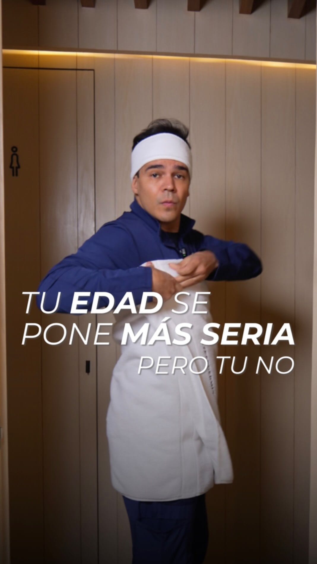 Post 8 by Dr. René Gucon | Dermatología Artística on Instagram (video)