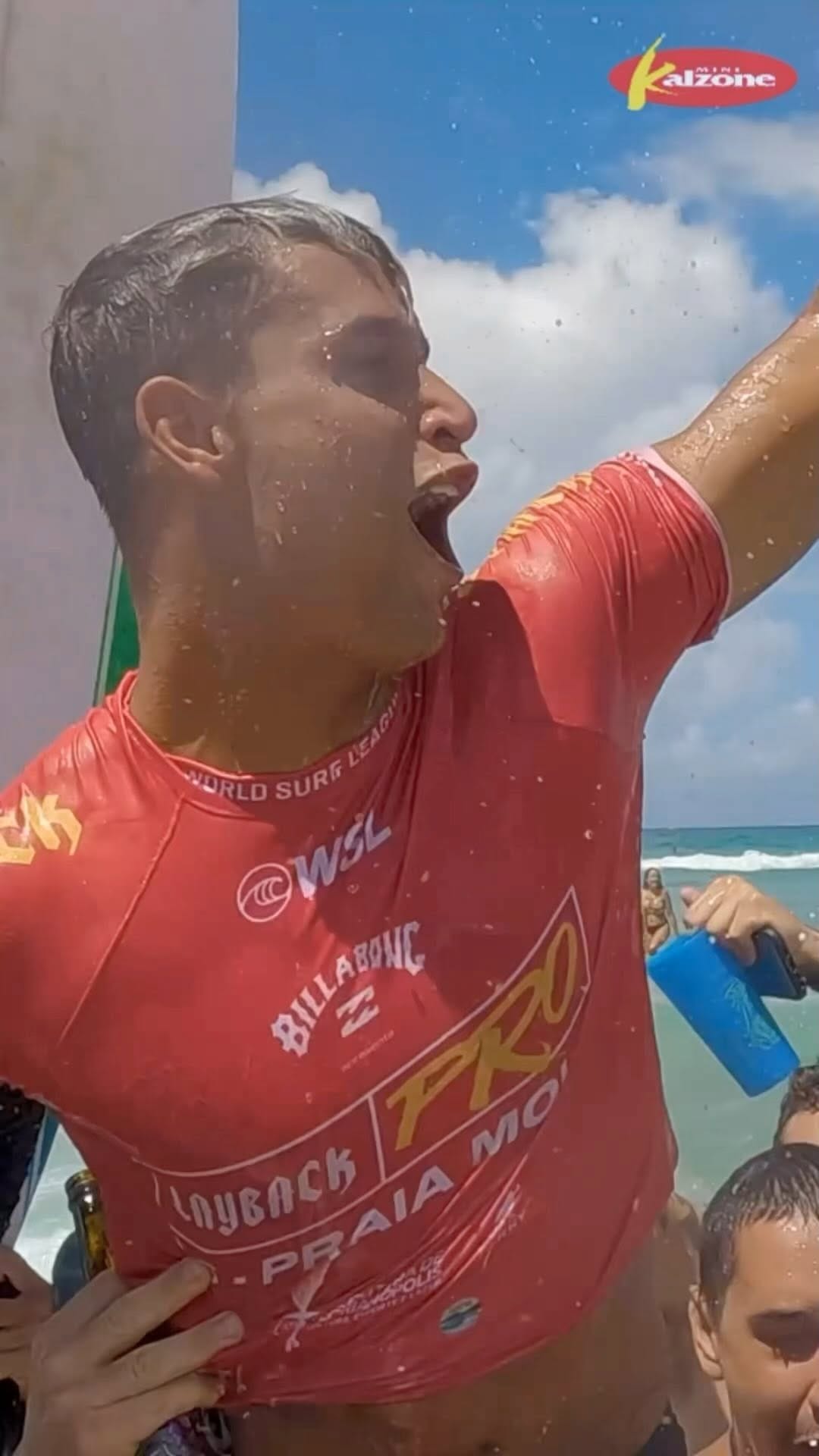 Post 10 by Luan Wood on Instagram (video)