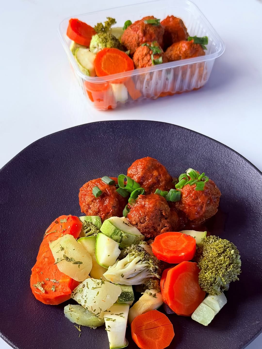 Post 4 by Marmita Fitness Curitiba on Instagram (image)