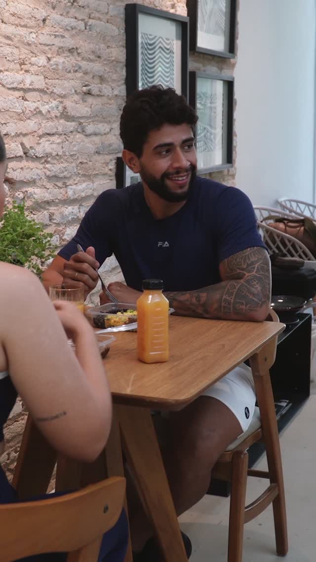 Post 5 by Eats Box Refeições Saudáveis on Instagram (video)
