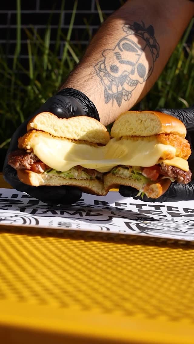 Post 9 by Flame Burger ® on Instagram (video)
