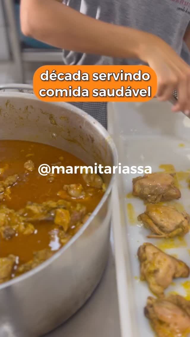 Post 3 by Marmitaria - Comida de Verdade on Instagram (video)