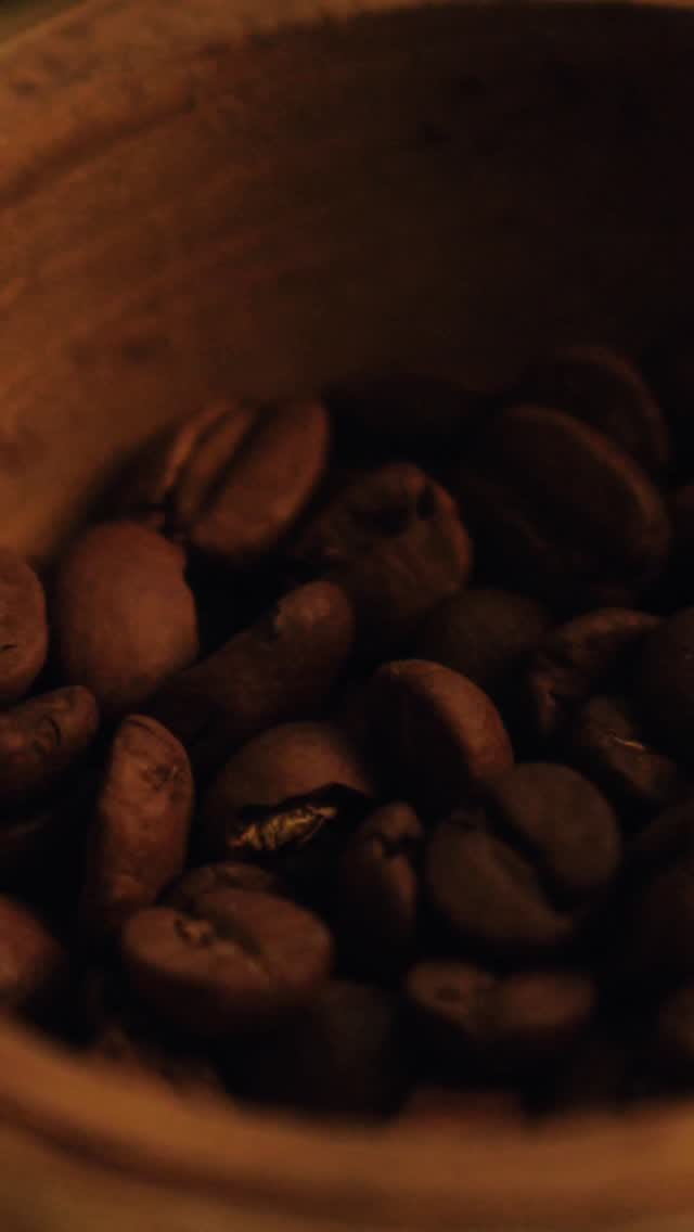 Post 3 by Café Santa Monica on Instagram (video)