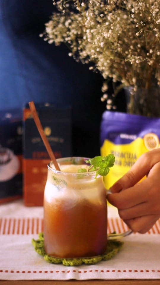 Post 7 by Café Santa Monica on Instagram (video)