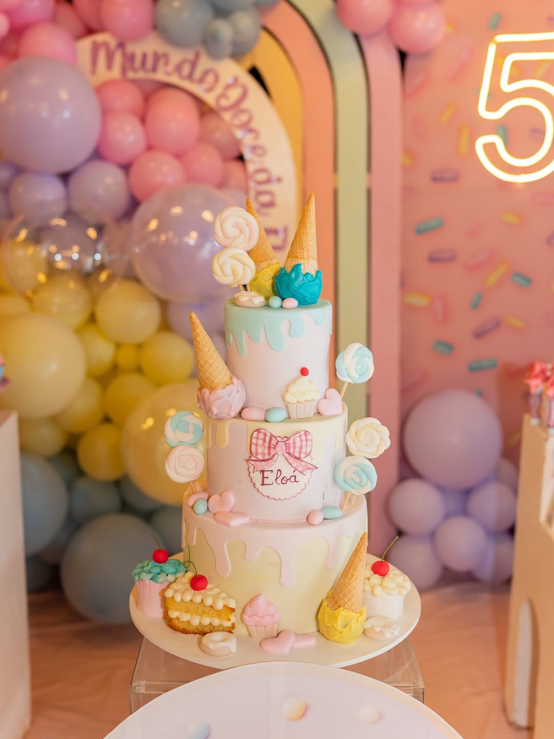 Post 3 by Delicia em Bolo• 𝐃𝐚𝐧iella on Instagram (carousel)