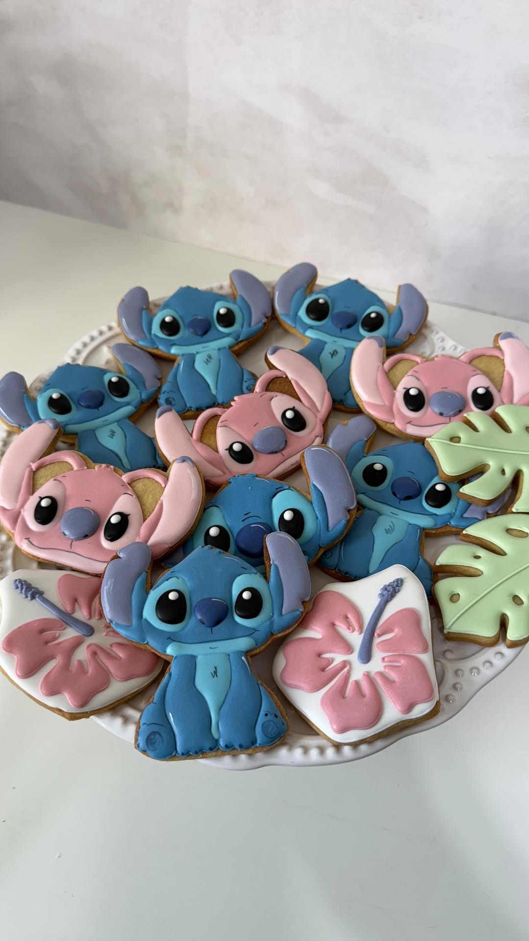 Post 2 by 🍪Sonia Ji Young / Biscoitos Decorados on Instagram (video)