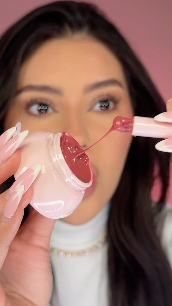 Post 8 by Diana Montoya on Instagram (video)