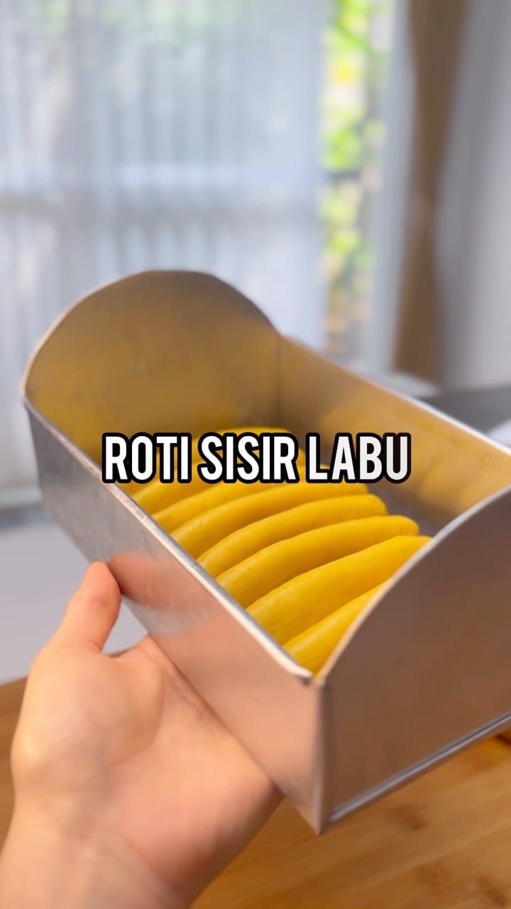 Post 8 by Nina Bertha C on Instagram (video)