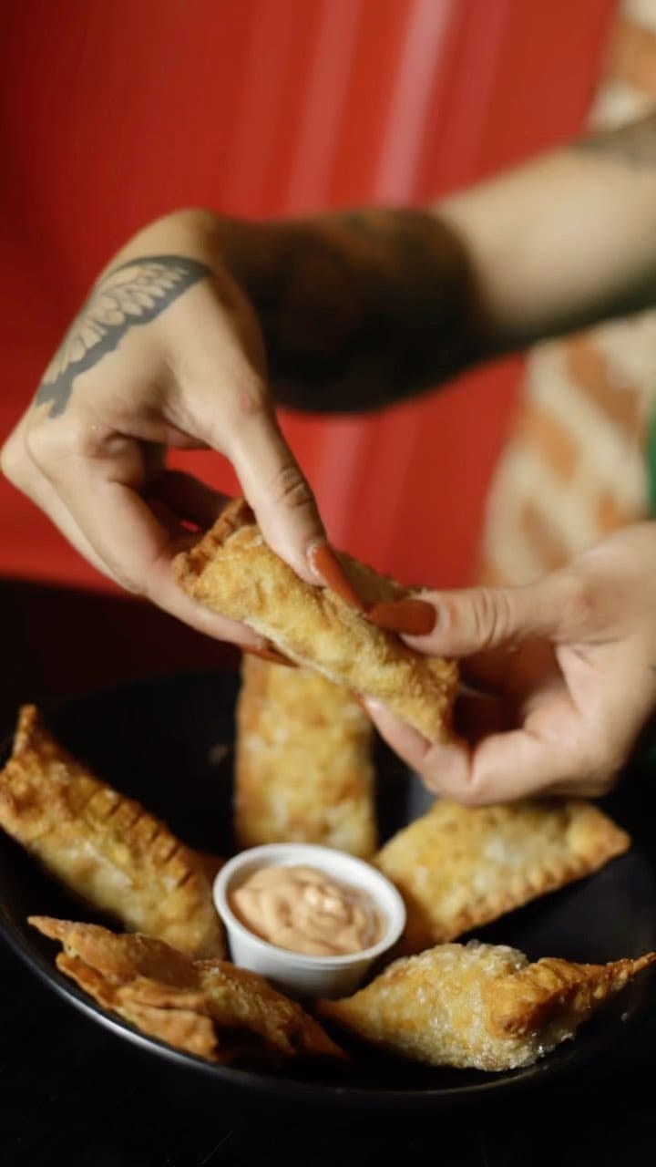 Post 10 by Faaca Burger & Parrilla on Instagram (video)