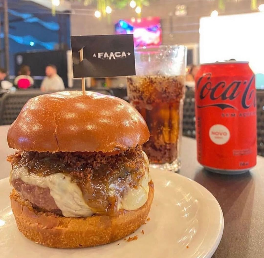 Post 2 by Faaca Burger & Parrilla on Instagram (image)